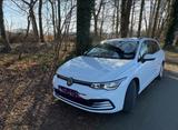 Volkswagen Golf 8 , TSI , 150 PS , weiß , Navi , AHK ... - Volkswagen Golf: Weis