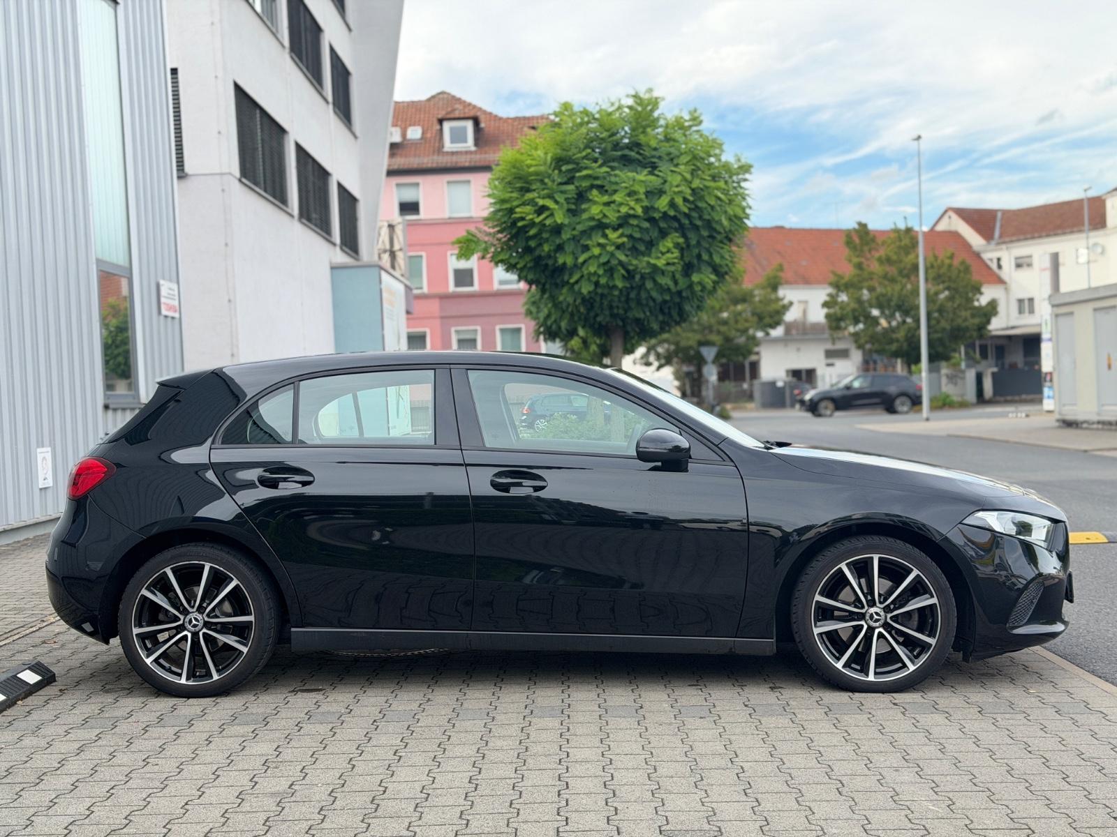 Mercedes-Benz A-Class d 8G-DCT CarPlay Spur DAB MBUX PDC SHZ Alu, миниатюра 8