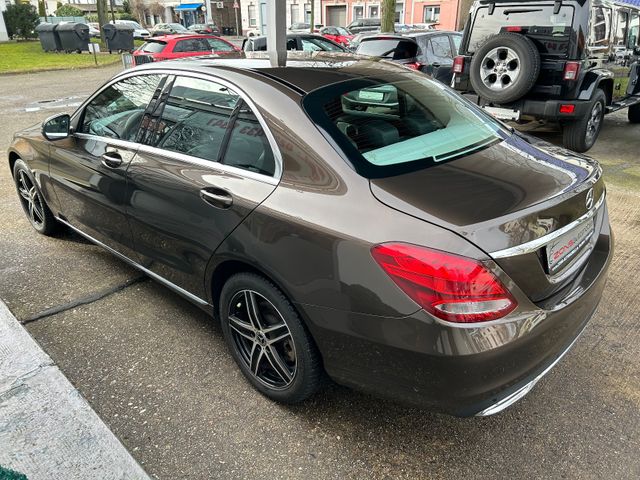 Fahrzeugabbildung Mercedes-Benz C 180+Navi+Teilleder+SHZ+8fachLM+Klimaut.+BT+PDC