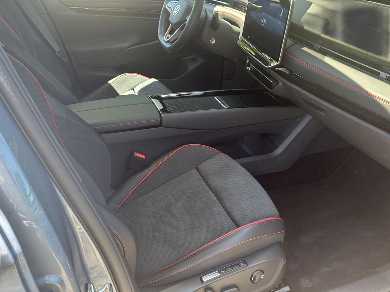 Volkswagen ID.7 GTX *PANO*IQ-MATRIX*AHK*WärmeP*360°*ACC*