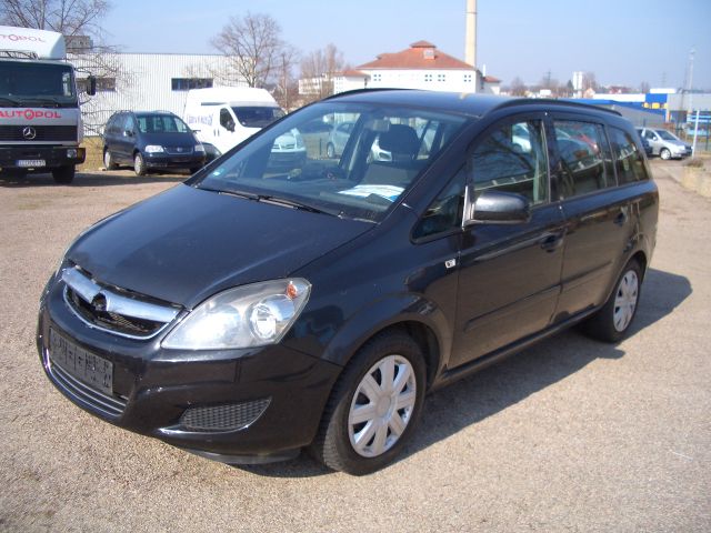 Opel Zafira B Family