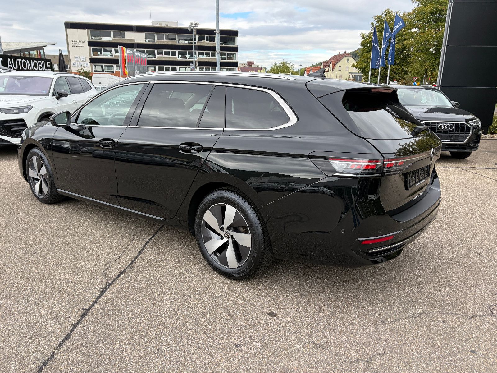 Volkswagen Passat Variant Elegance Sportpaket AHK 360° IQ foto 4
