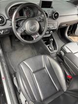 Audi A1 S line Ambition 1.4 TFSI (90 kW) - Audi: A9
