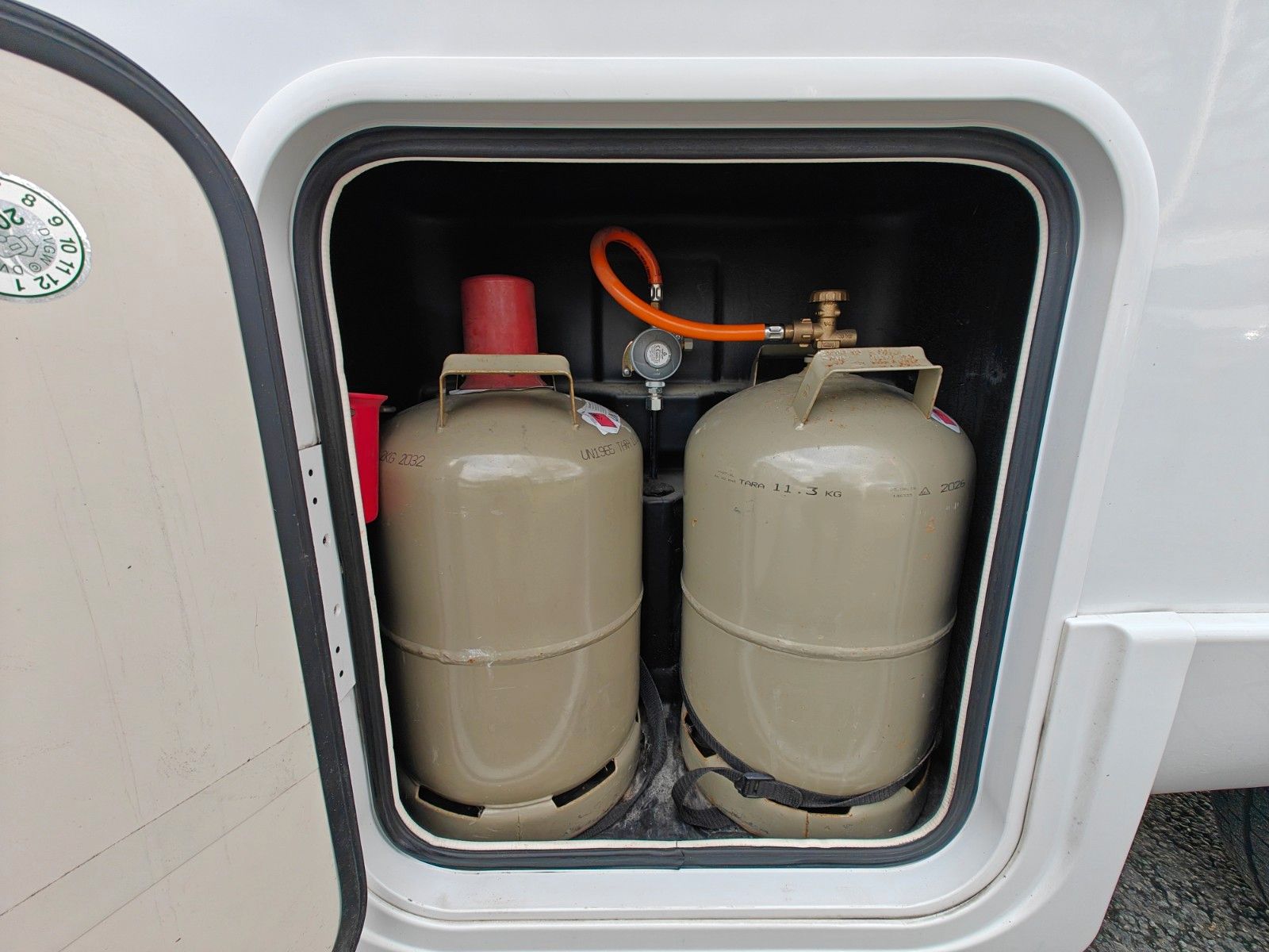 Fahrzeugabbildung Roller Team Kronos 287 TL - Face2Face, Hubbett, Einzelbetten