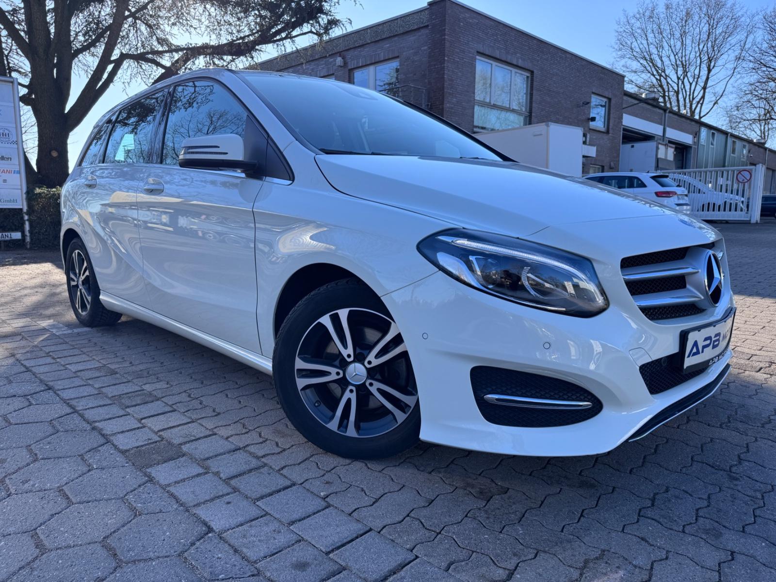 Mercedes-Benz B 180 DCT LED NAVI SITZHZG. AHK TOTWINKEL 2.HAND
