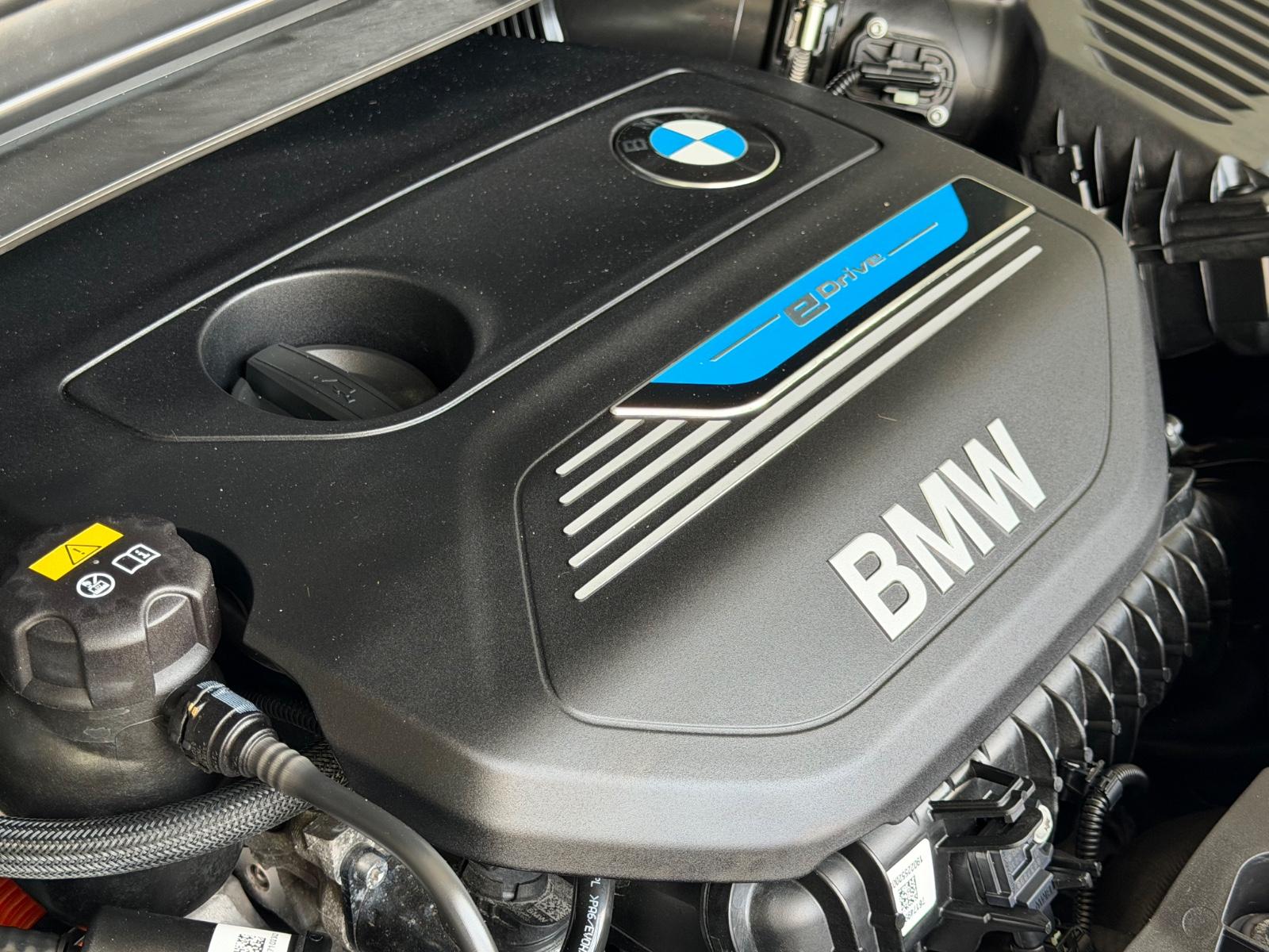 BMW 225 XE*LUXURY*PANO*LEDER*KAM*HARMAN*MEMORY*KEY*
