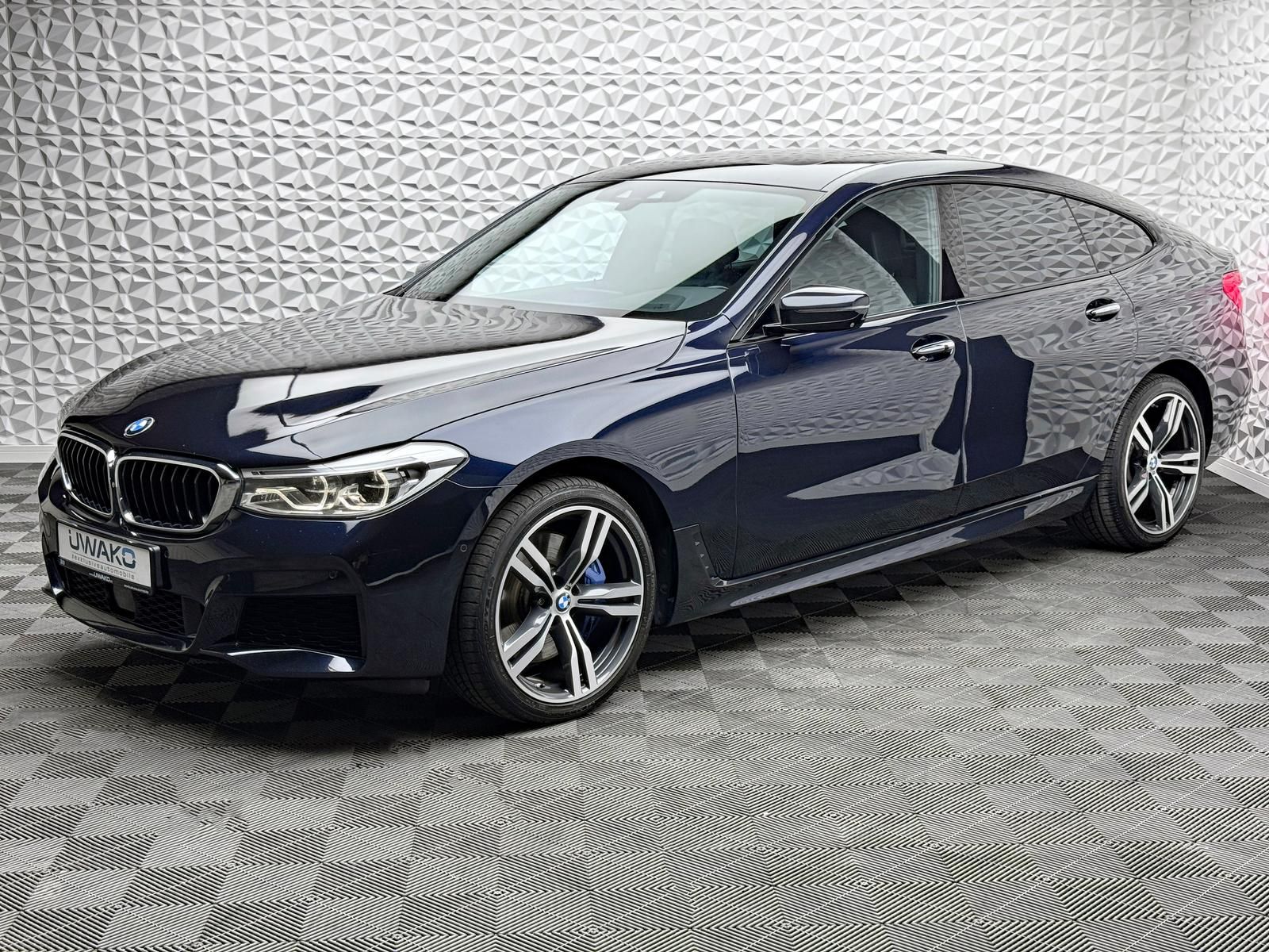 Fahrzeugabbildung BMW XDR/M-PAKET/AKTIVLENK/NIGHTV/ACC/H&K/LUFT/PANO