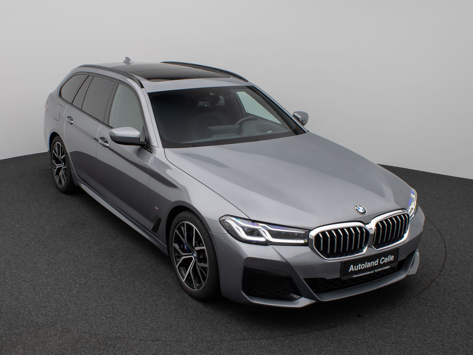 Fahrzeugabbildung BMW 530i M Sport Panorama 360°Laser HUD DAB H/K 19"