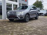 BMW X3 xDrive 28 i xLine Pano Navi Leder 4x Shz Mem. - : Schiebedach, mit Klimaautomatik