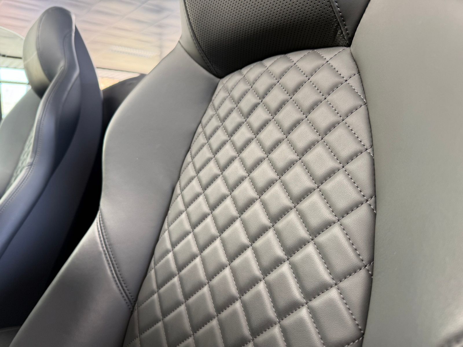 Fahrzeugabbildung Audi R8 Spyder 5.2 FSI RWD performance/BANG&OLUFSEN/