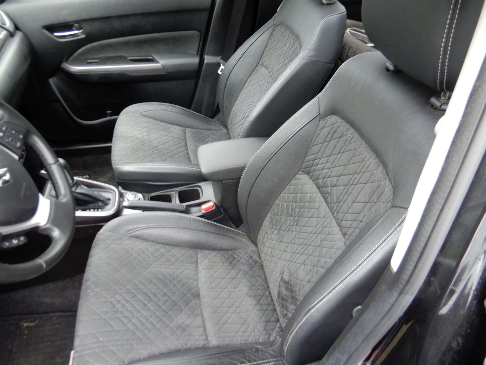 Fahrzeugabbildung Suzuki Vitara 1.4 Boosterjet Hybrid Allgrip Automatik C