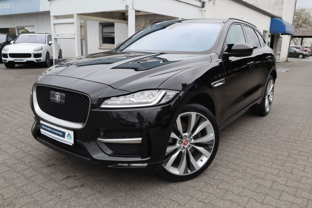 JAGUAR F-Pace