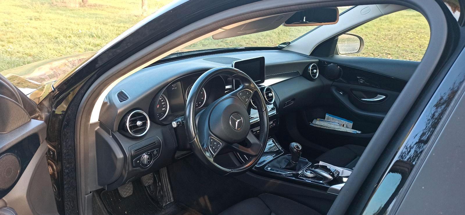 Mercedes-Benz C200 2015 — photo 8