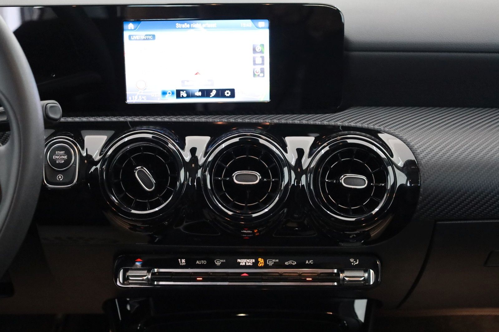 Fahrzeugabbildung Mercedes-Benz A 200 DTC Navi,SH,Park-Paket,Apple CarPlay