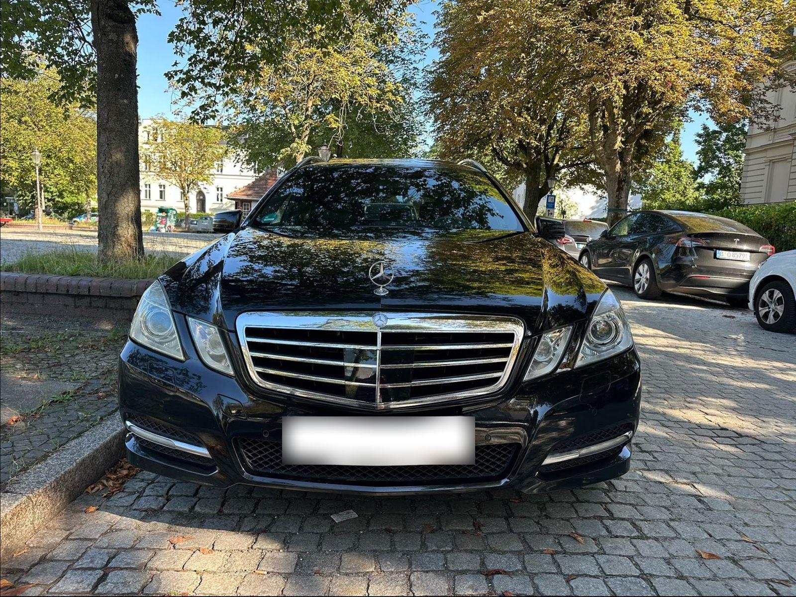 Mercedes-Benz E300 2012 — photo 7