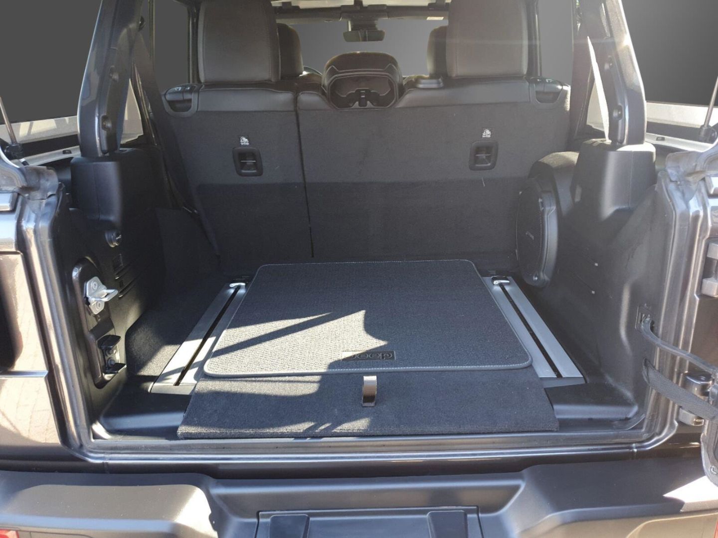 Fahrzeugabbildung Jeep Wrangler Unlimited 80th-Anniversary 2.0T-GDI EU6