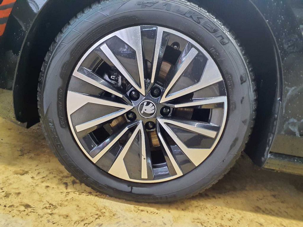 Skoda Superb - Bild 7