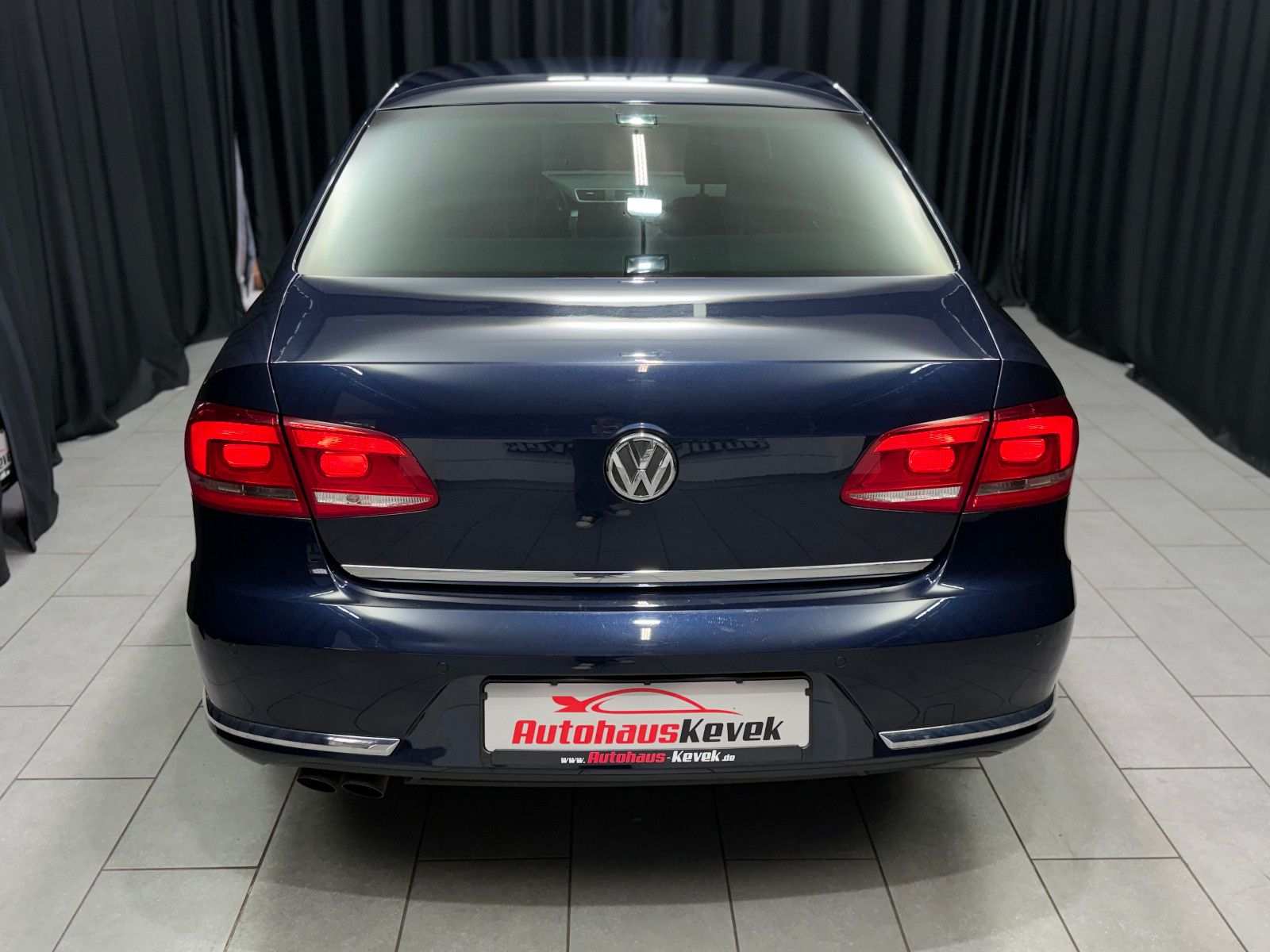 Fahrzeugabbildung Volkswagen Passat Lim. 2.0 TDI Comfortline|PDC|NAVI|AHK