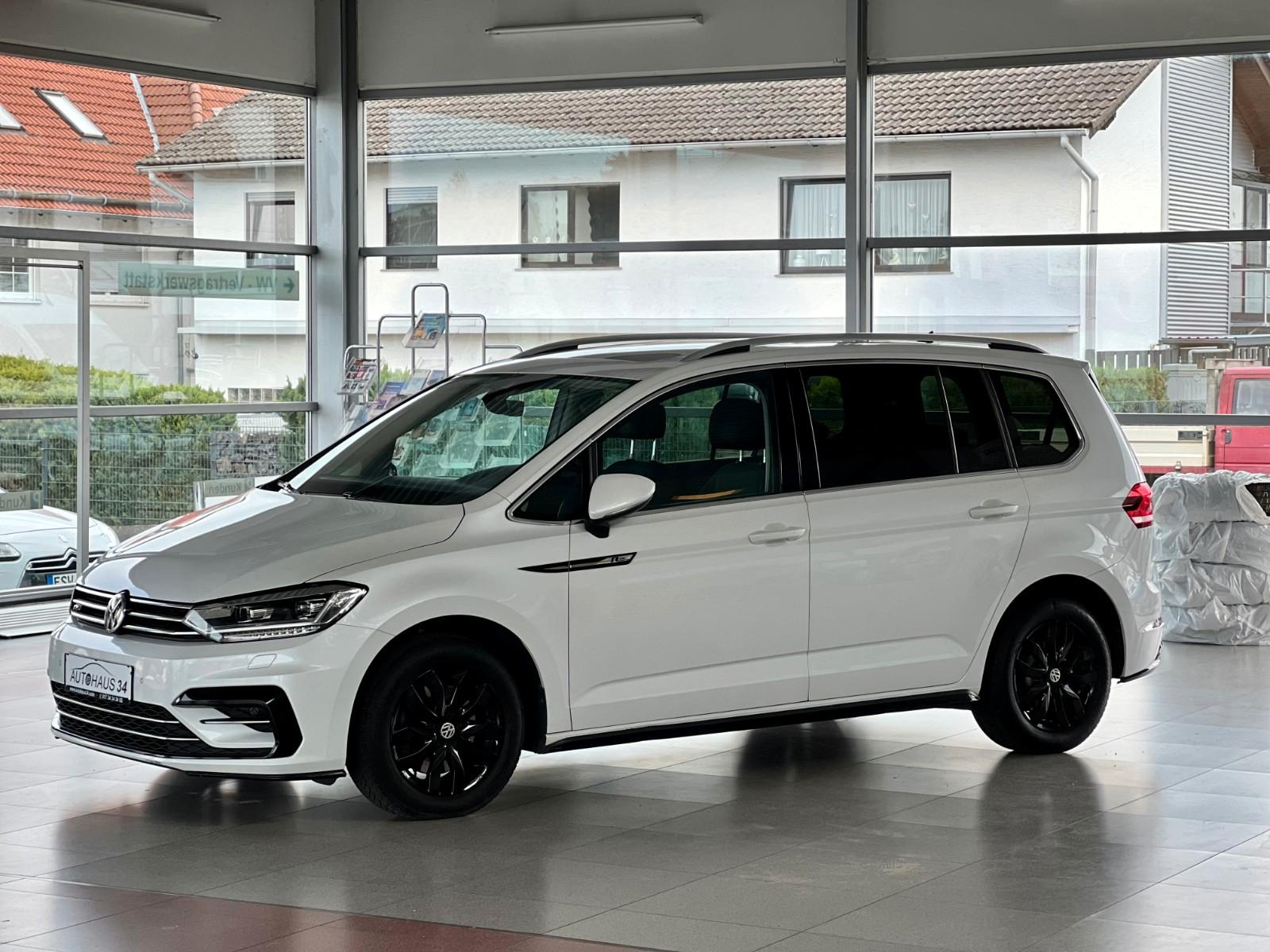 Volkswagen Touran Highline "R-Line"7 Sitzer LED/PANO AHK AC