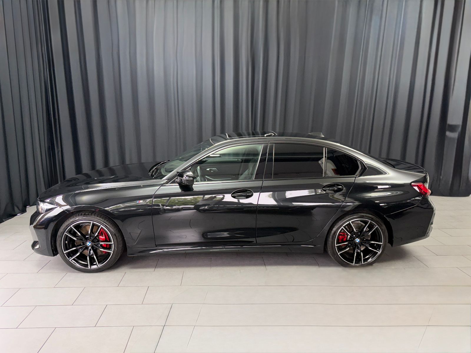 Fahrzeugabbildung BMW M340i Limousine xDrive |M-SITZE|H/K|PANO