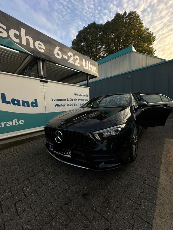 Image of Mercedes-Benz A 220