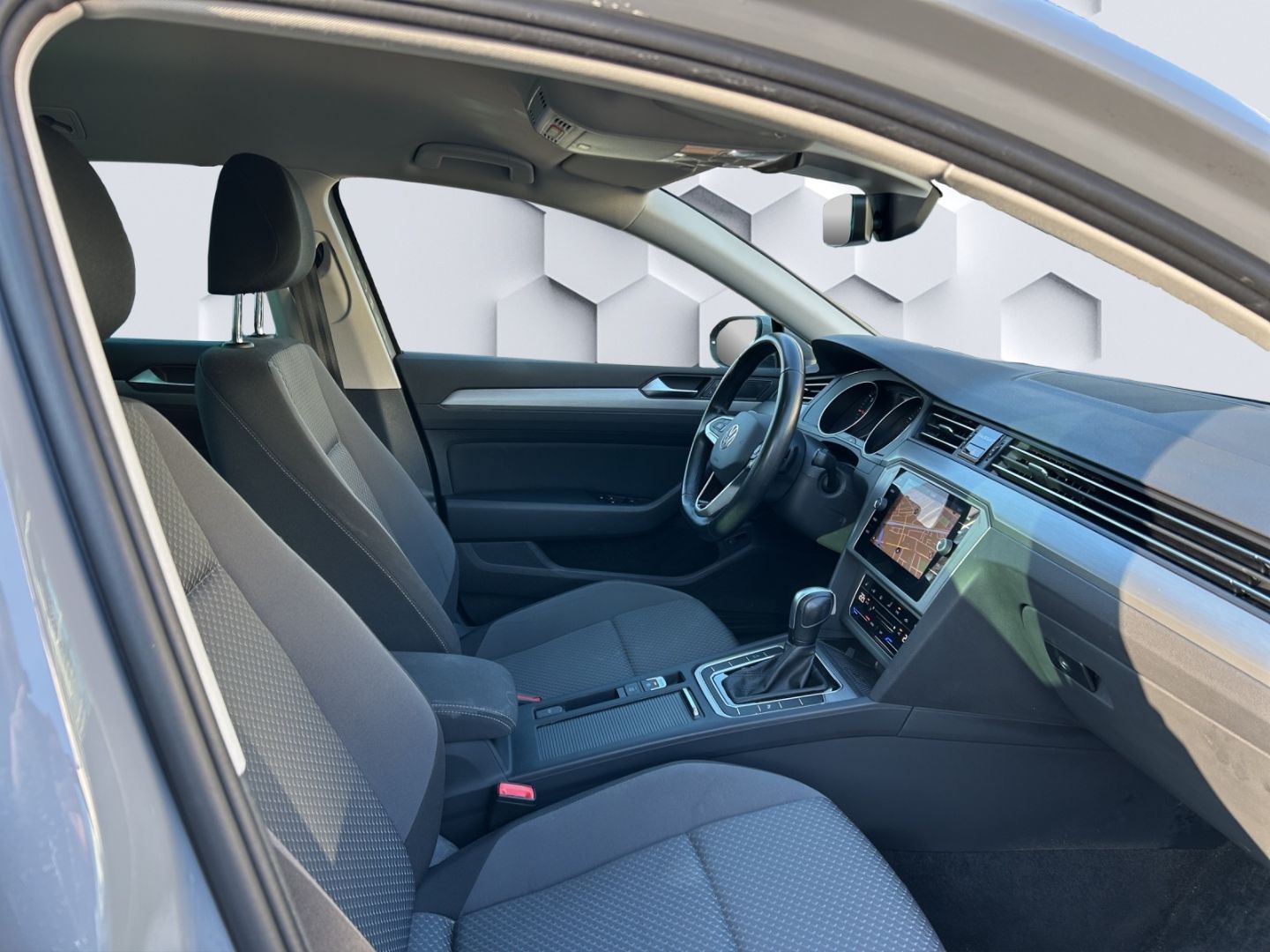 Passat 2.0TDI Conceptline DSG 110kW AHZV LED Rüc