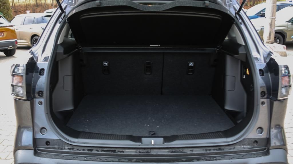 Autohaus Zimpel & Franke - Suzuki S-CROSS 1.4 COMFORT ALLGRIP +LED+ALLRAD+SHZ - Bild 8 Autohaus Zimpel & Franke - Suzuki S-CROSS 1.4 COMFORT ALLGRIP +LED+ALLRAD+SHZ - Bild 8