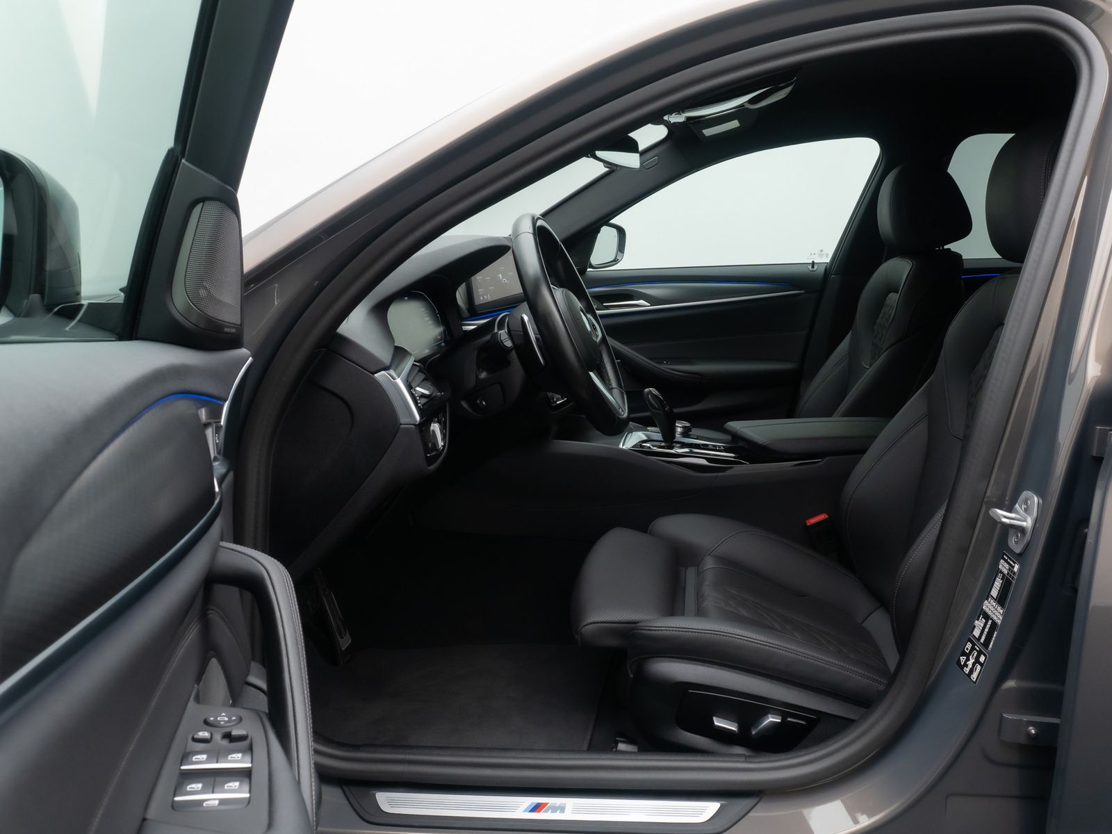 Fahrzeugabbildung BMW 540d xD M Sport Kamera Laser DAB H/K HUD 20Zoll