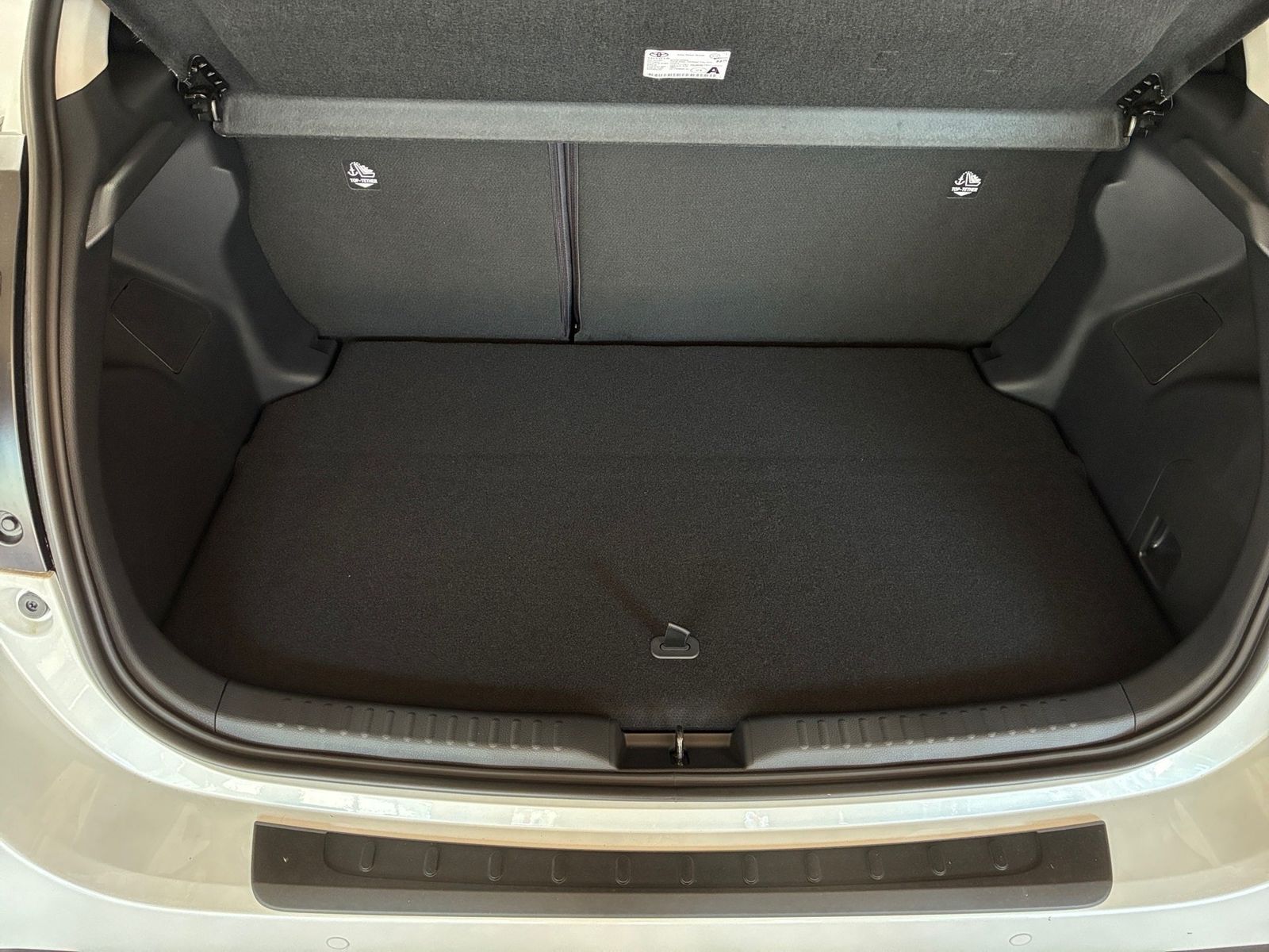 Fahrzeugabbildung Toyota Yaris 1.5 Teamplayer Safety P, Comfort P.
