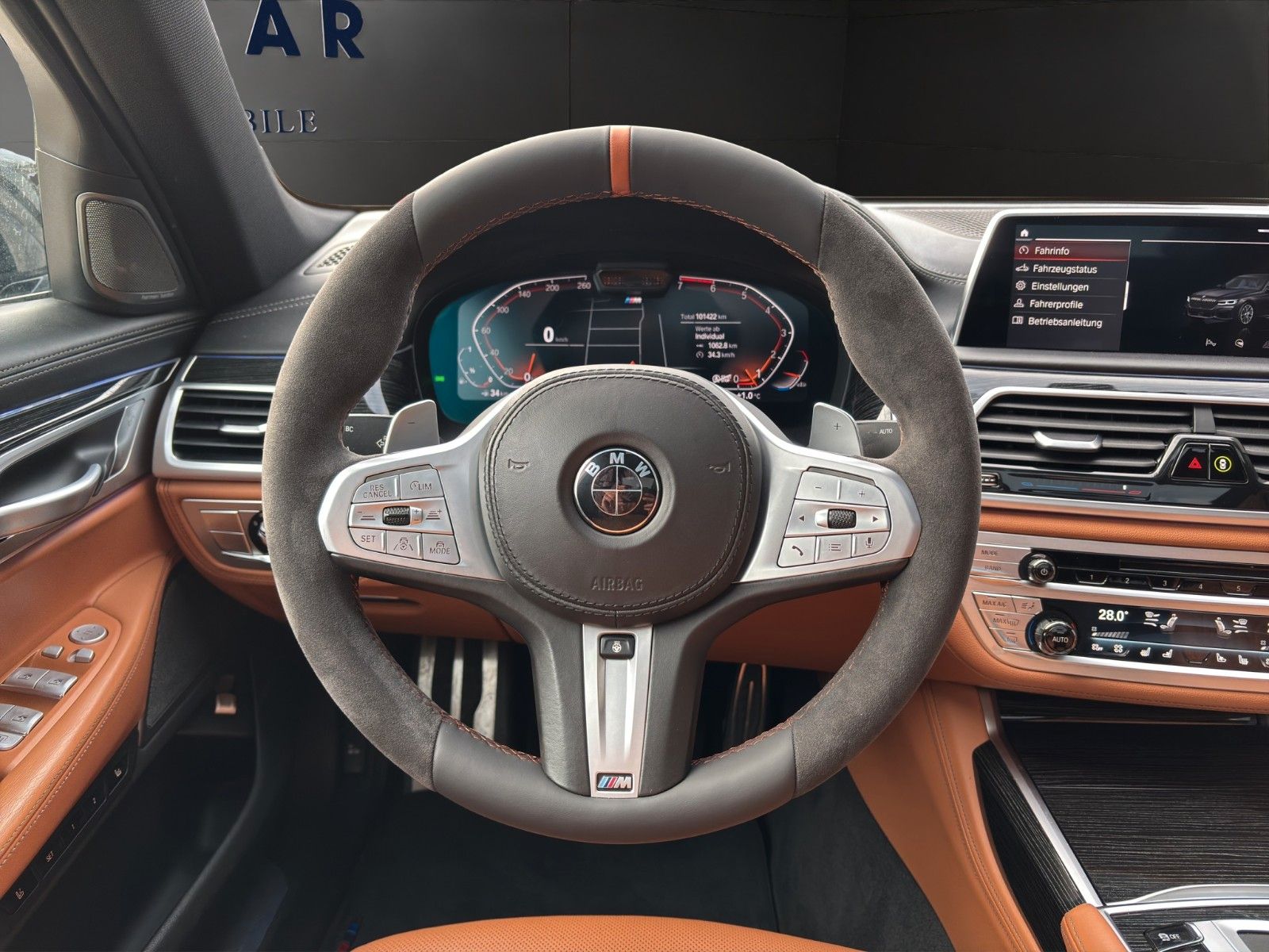 Fahrzeugabbildung BMW 750Li xDrive HUD/Skylounge/H&K/Massage/Luftf.