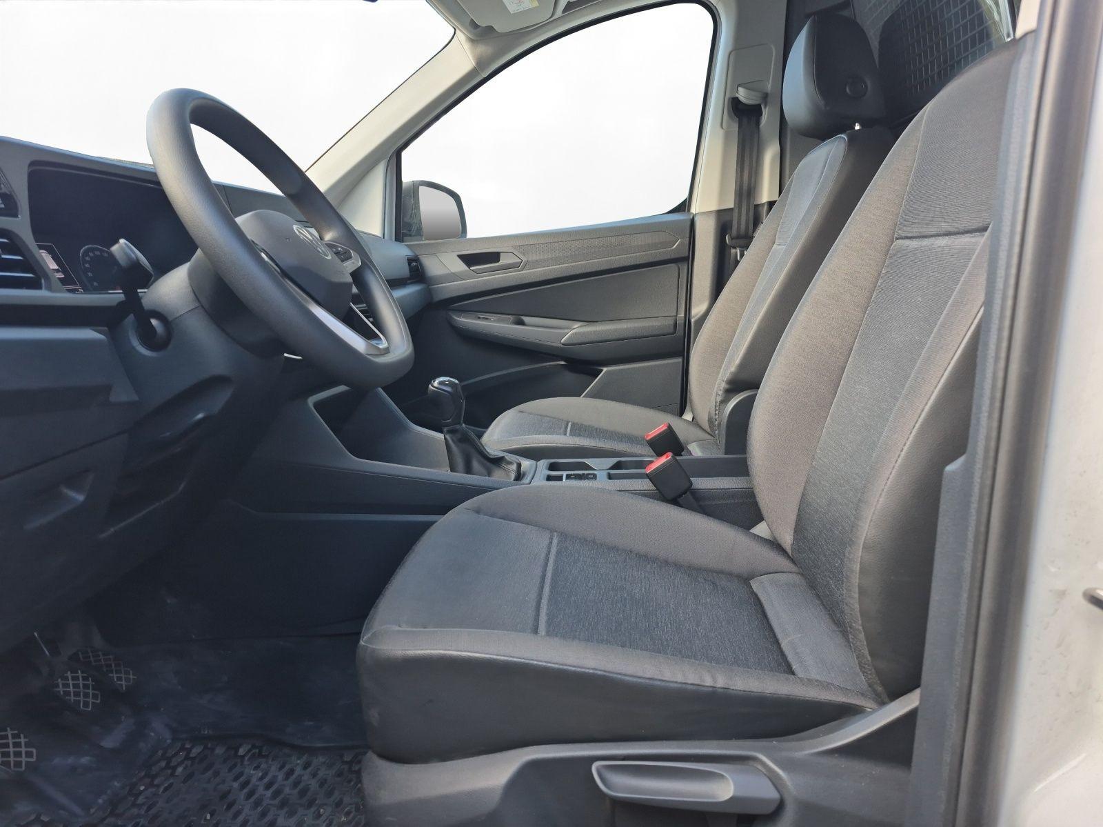 Volkswagen Caddy Cargo Regaleinbau