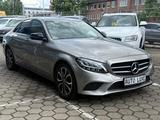 Mercedes-Benz C 180 9G-TRONIG Avantgarde Atomattik - Mercedes-Benz C 180 mit Benzin-Antrieb: Grau, Limousine