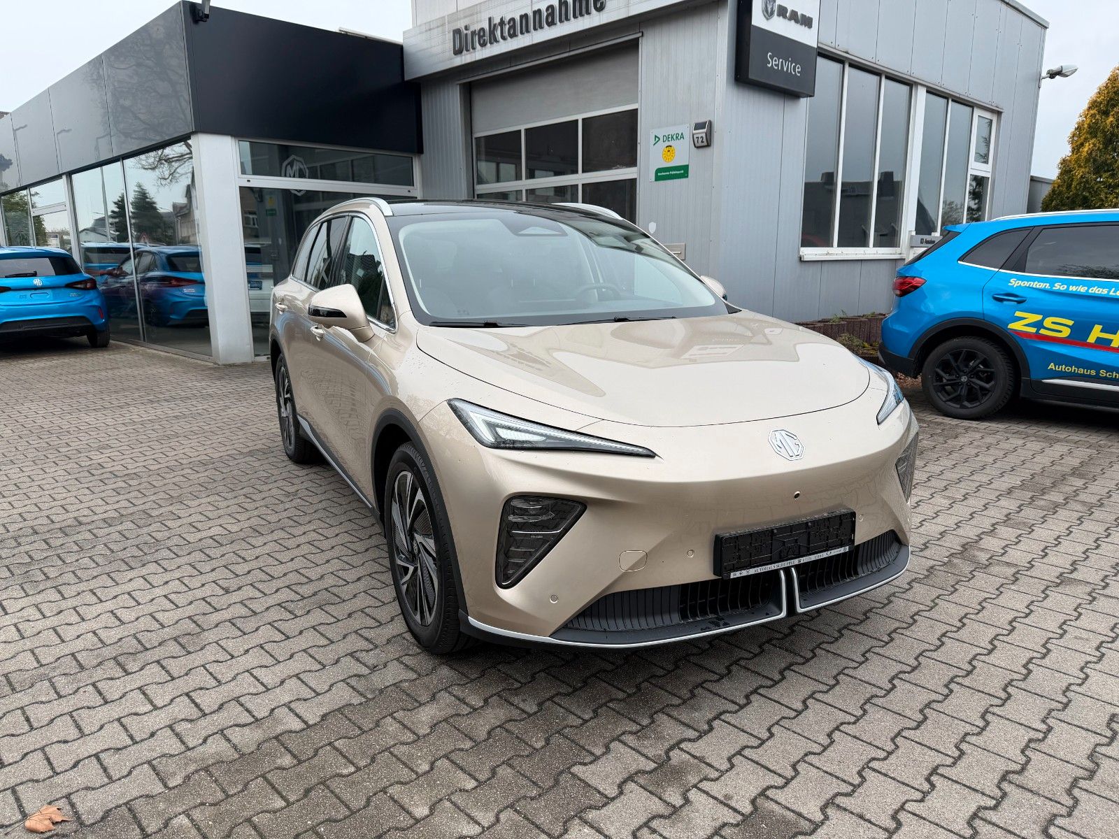 MG S6 EV