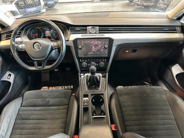 Volkswagen Passat Variant *Keyless*LED*NAVI*ACC*3-Zonen*