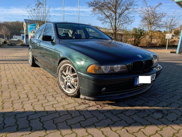 BMW E39 520i  170PS  EZ 2001