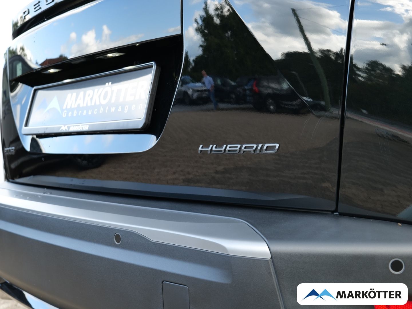 Peugeot 2008 1.2 Hybrid 145 Allure Black Apple/LED/Sitzh imagem 3