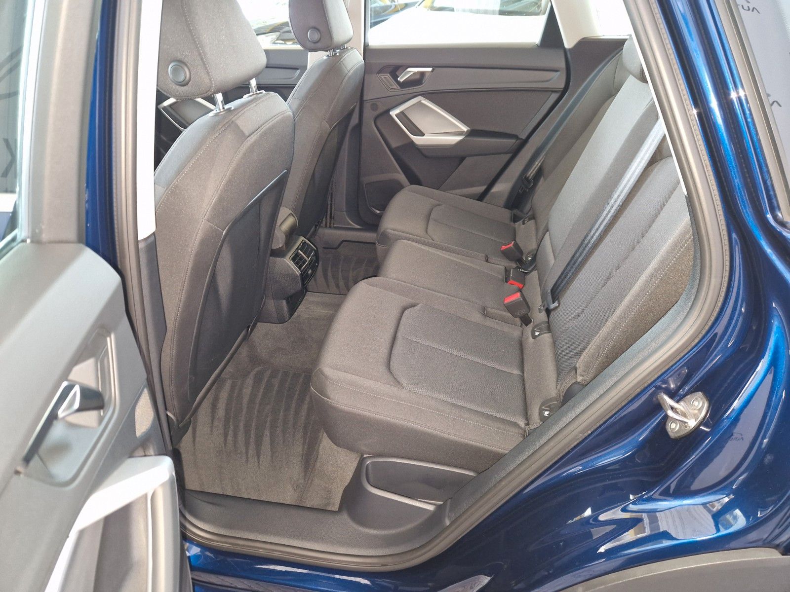 Audi Q3 45 TFSI e-hybrid S tronic PDC LED ACC SH AHK foto 10