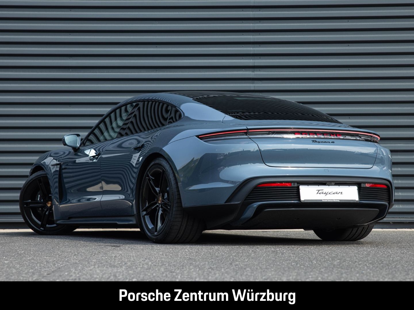 Porsche Taycan 4 Black Edition Soft-Close InnoDrive BOSE imagem 3