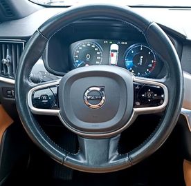 Volvo V90 - 10