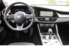 Fahrzeugabbildung Alfa Romeo Giulia Competizione Q4*Panodach!*Harman/Kardon!*