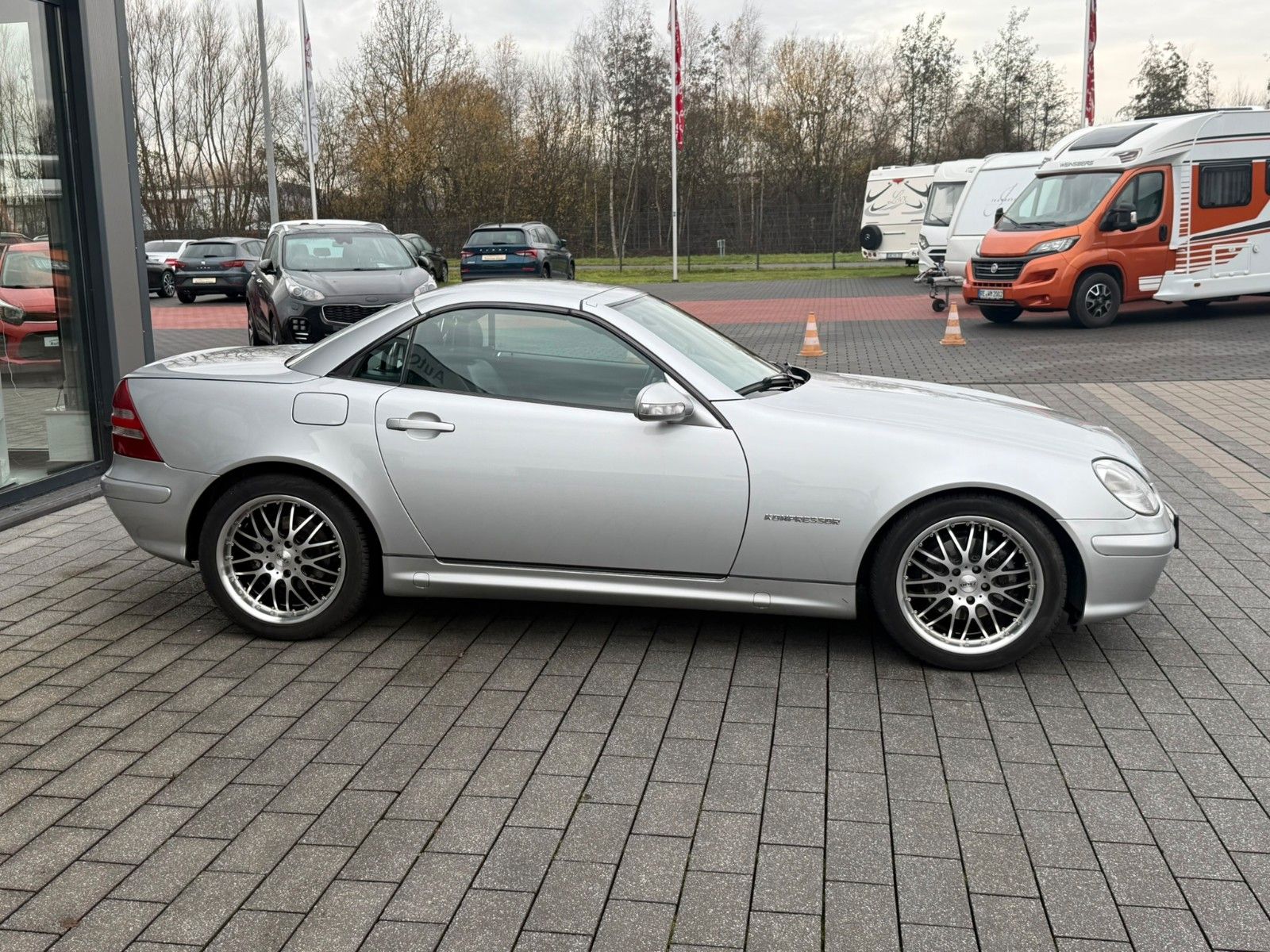 Fahrzeugabbildung Mercedes-Benz SLK 200 Kompressor