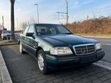 Mercedes-Benz C 180 CLASSIC Classic - gebrauchte Mercedes-Benz C 180 aus dem Jahr 1995