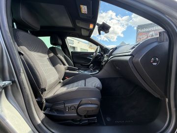 Opel Insignia - 8