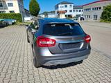 Mercedes-Benz GLA 250 4MATIC DCT Urban Urban - gebrauchte Mercedes-Benz GLA 250 aus dem Jahr 2016