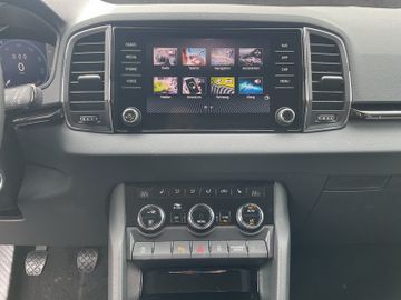 Skoda Karoq 1.5 TSI Tour*AHZV*SHZ*MATRIX*CAM*4xPDC*
