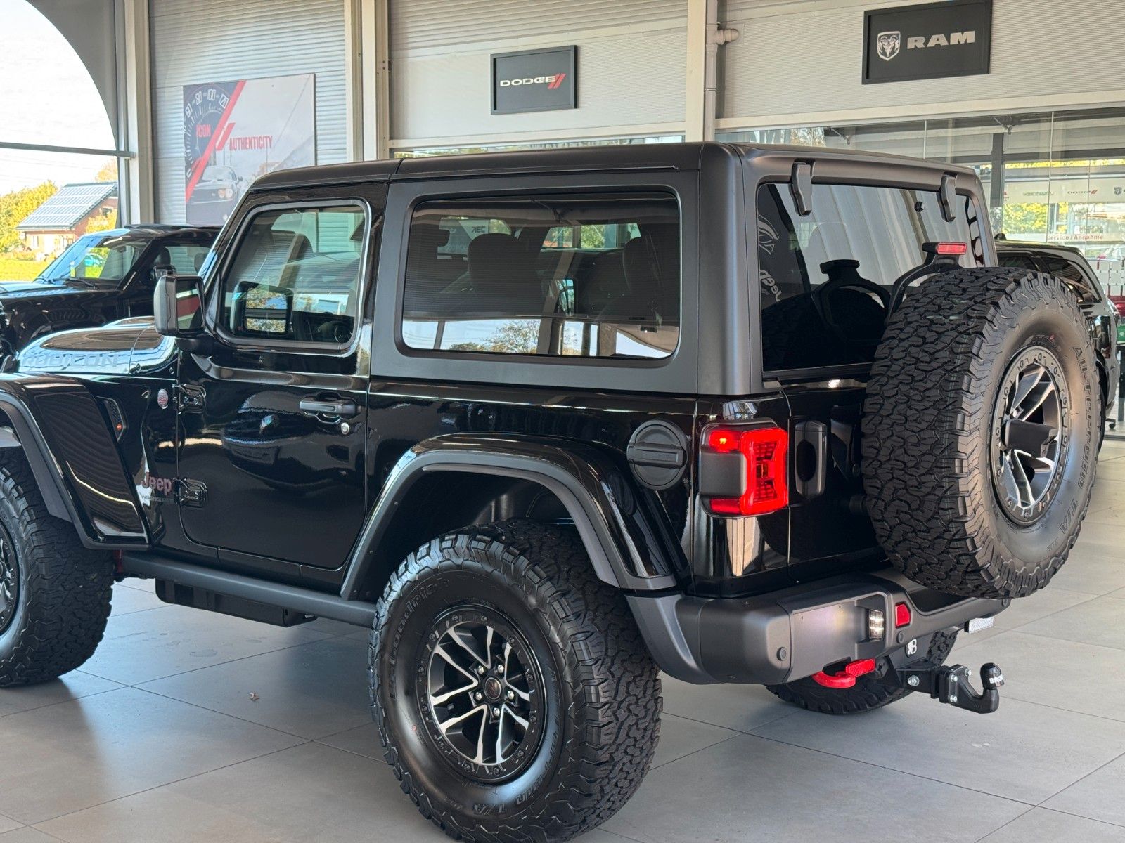 Fahrzeugabbildung Jeep Wrangler 2.0T-GDI Rubicon Recon Xtreme 4x4 WARN