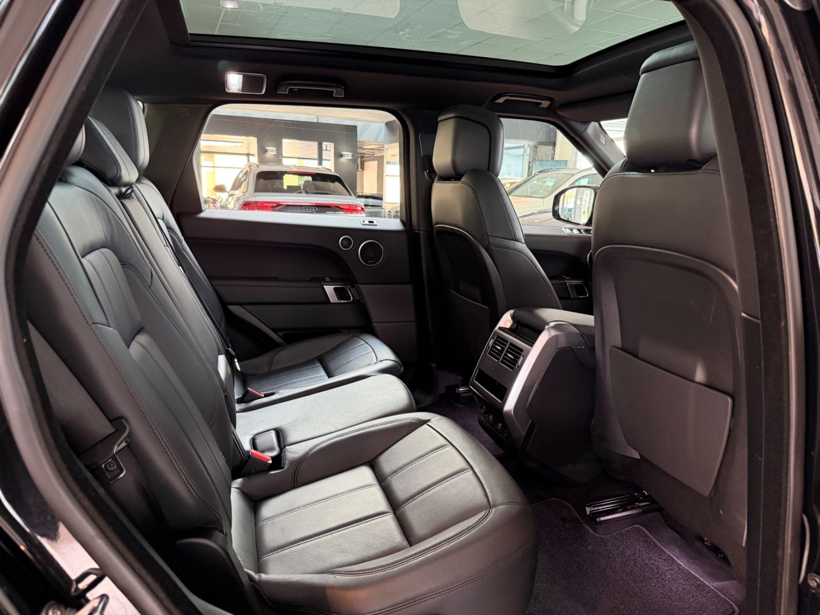 Fahrzeugabbildung Land Rover Range Rover Sport/PANORAMA/MERIDIAN/KAMERA
