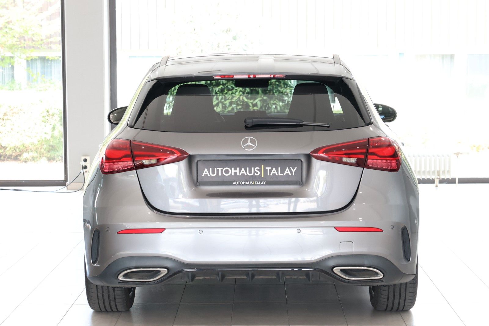 Mercedes-Benz A 180 AMG Night KAM Navi MB- MBux foto 5