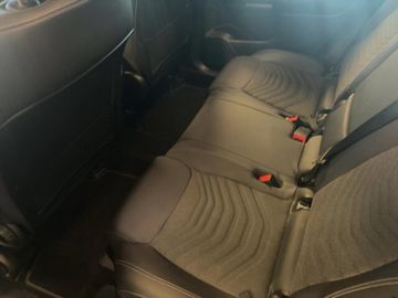 Mercedes GLB 200 - 7