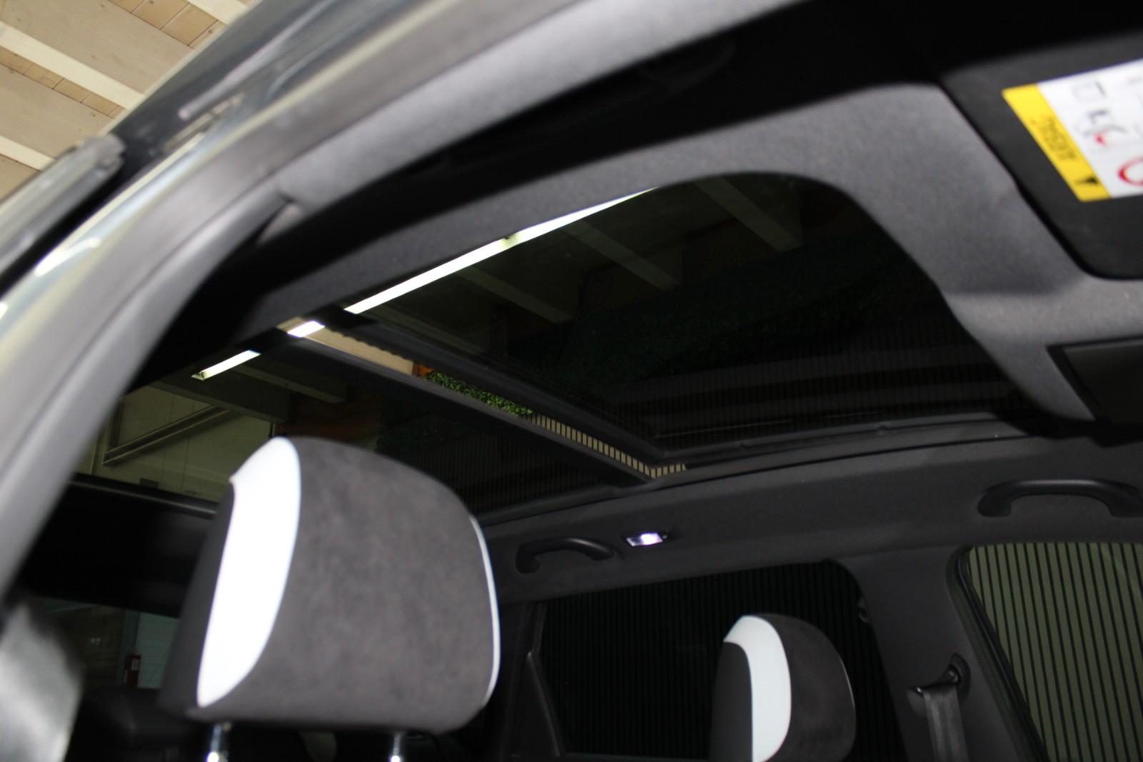 Seat Leon ST Cupra 280 ch DSG – Toit panoramique – Baquets Alcantara – DCC – LED – GPS